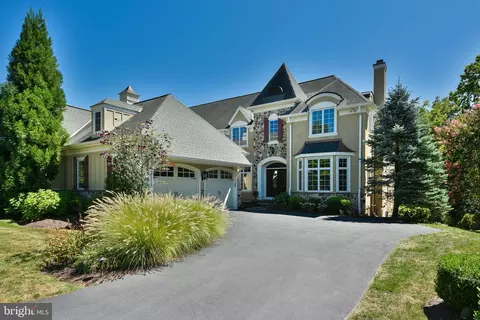 218 Valley Ridge Rd, Haverford, PA 19041