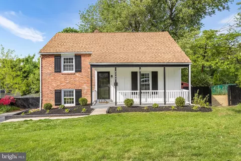 4745 Park Ln, Aston, PA 19014