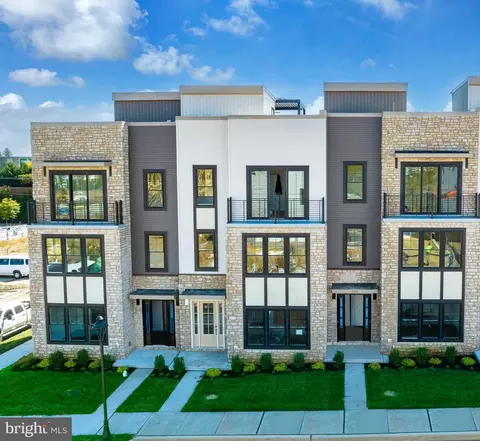 314 Squire Dr #20A, Newtown Square, PA 19073