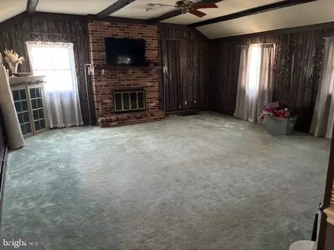 Living - 2245 Chichester Ave, Boothwyn, PA 19061 photo 1 of 1