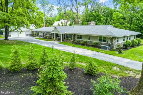 601 Coopertown Rd, Haverford, PA 19041