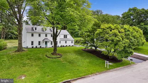 709 Camp Woods Rd, Villanova, PA 19085