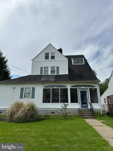 226 E Winona Ave, Norwood, PA 19074