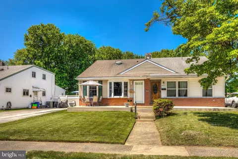 605 E Winona Ave, Norwood, PA 19074