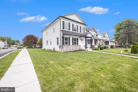 2501 W Dutton Mill Rd, Aston, PA 19014