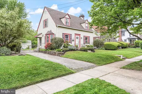 48 Decatur Rd, Havertown, PA 19083