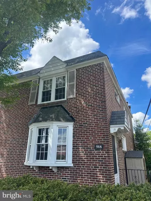 918 Kenwood Rd, Drexel Hill, PA 19026