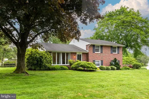 630 Morris Ln, Wallingford, PA 19086