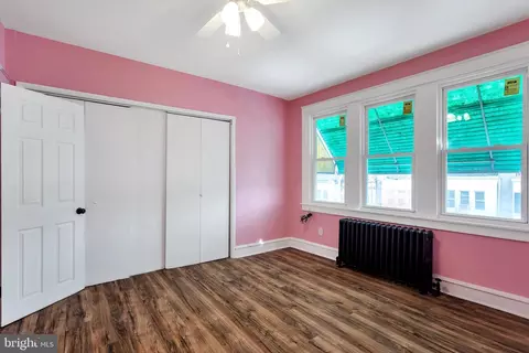 Bedroom - 68 Lamport Rd, Upper Darby, PA 19082 photo 4 of 9