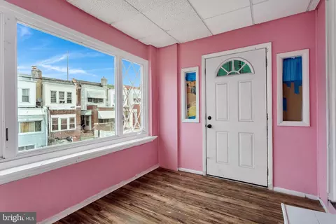 Entry Way - 68 Lamport Rd, Upper Darby, PA 19082 photo 2 of 5