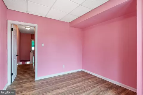 Bedroom - 68 Lamport Rd, Upper Darby, PA 19082 photo 2 of 9