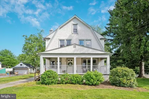 207 4th Ave, Newtown Square, PA 19073