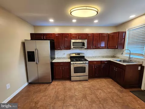 Kitchen - 32 Walnut St, Marcus Hook, PA 19061 photo 2 of 3