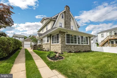8 Princeton Rd, Havertown, PA 19083