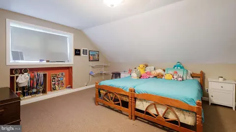 Bedroom - 302 Scott Ln, Wallingford, PA 19086 photo 5 of 6