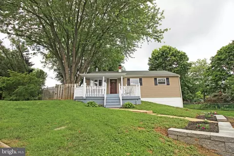 2106 Broomall St, Marcus Hook, PA 19061