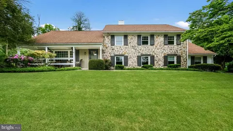 286 Ivy Ln, Glen Mills, PA 19342