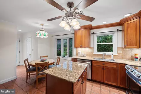 381 Grange Rd # A, Wayne, PA 19087 photo 15