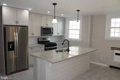 343 Hampden Rd, Upper Darby, PA 19082