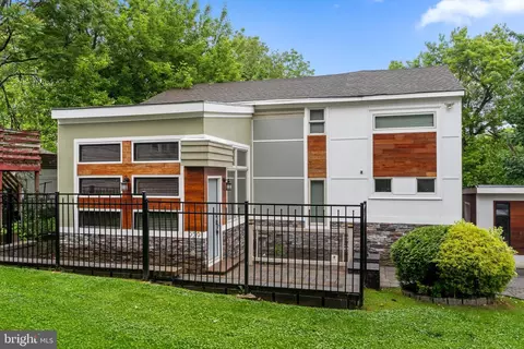 929 Sunset St, Marcus Hook, PA 19061