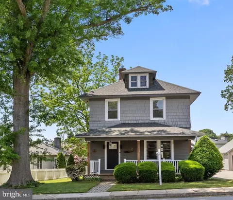 72 S Sproul Rd, Broomall, PA 19008