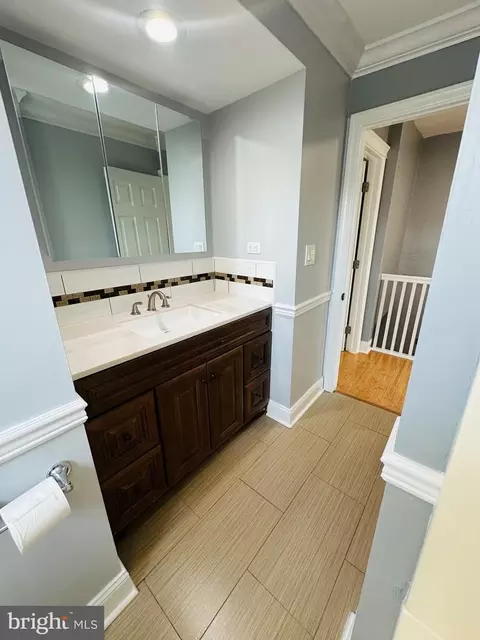Bath - 700 Copley Rd, Upper Darby, PA 19082 photo 3 of 3