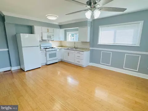 Living - 700 Copley Rd, Upper Darby, PA 19082 photo 1 of 1