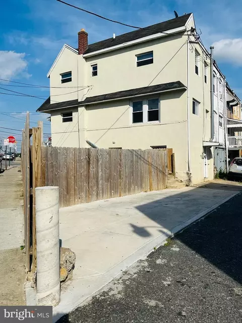 Exterior - 700 Copley Rd, Upper Darby, PA 19082 photo 2 of 3