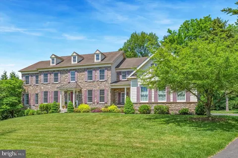 1 Evergreen Pl, Chadds Ford, PA 19317