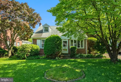 440 Kent Rd, Springfield, PA 19064