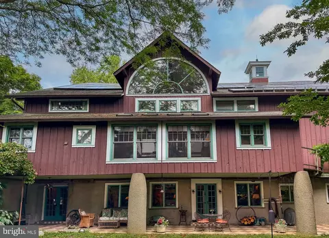 113 Cumberland Pl, Bryn Mawr, PA 19010