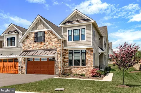 328 Morris St, Newtown Square, PA 19073