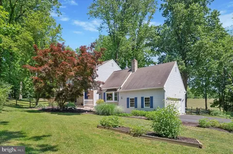 292 Llewellyn Rd, Chester Heights, PA 19017