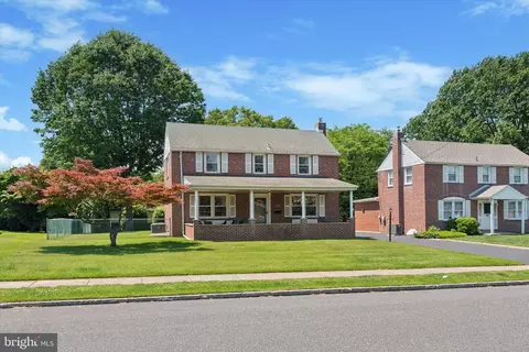 446 Indian Rock Dr, Springfield, PA 19064