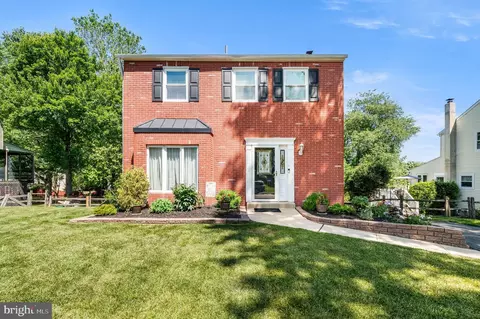 Exterior - 2422 E Colonial Dr, Boothwyn, PA 19061 photo 3 of 9