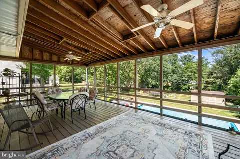 Exterior - 2422 E Colonial Dr, Boothwyn, PA 19061 photo 5 of 9