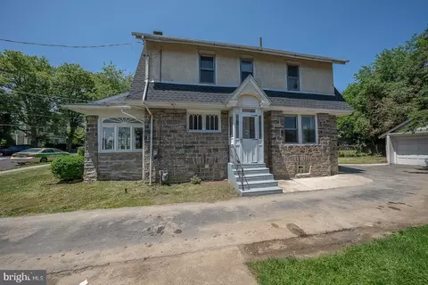 Exterior - 7773 Wayne Ave, Upper Darby, PA 19082 photo 5 of 8