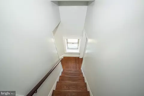 Entry Way - 7773 Wayne Ave, Upper Darby, PA 19082 photo 9 of 18