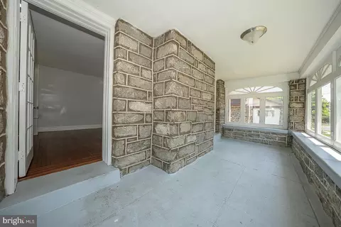 Entry Way - 7773 Wayne Ave, Upper Darby, PA 19082 photo 10 of 18