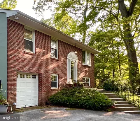 130 W 8th St, Media, PA 19063