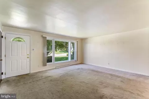 111 Longview Dr, Springfield, PA 19064 photo 5