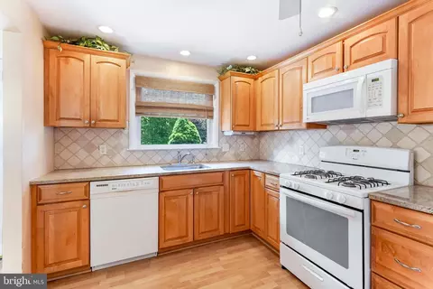 111 Longview Dr, Springfield, PA 19064 photo 10