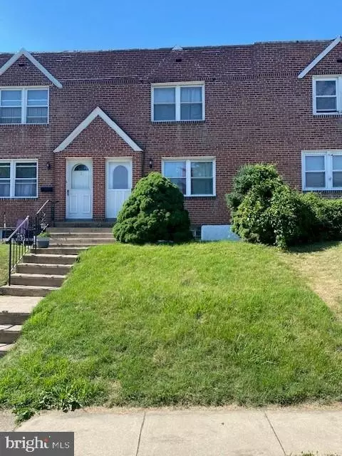 1206 E 10th St, Crum Lynne, PA 19022