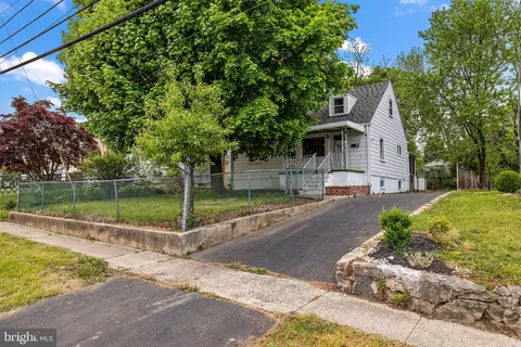 2928 Bethel Rd, Chester, PA 19013