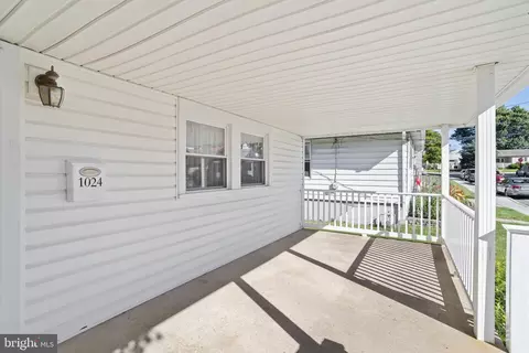 Exterior - 1024 Langley St, Trainer, PA 19061 photo 1 of 5