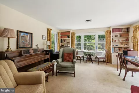 Other - 1818 Spring Valley Dr, Springfield, PA 19064 photo 4 of 8