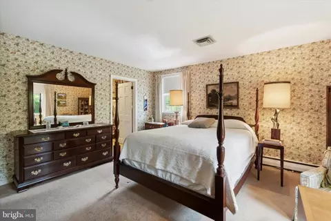 Bedroom - 1818 Spring Valley Dr, Springfield, PA 19064 photo 2 of 5