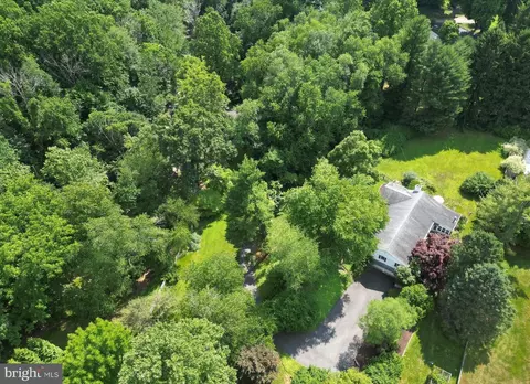 View/Area - 1818 Spring Valley Dr, Springfield, PA 19064 photo 1 of 1