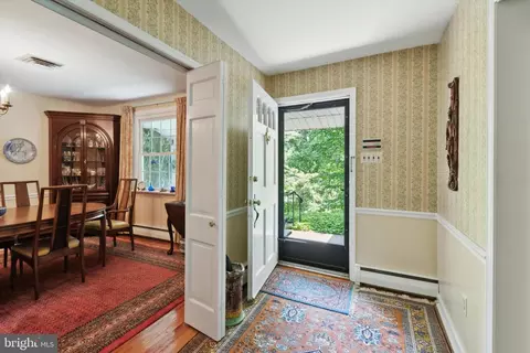 Entry Way - 1818 Spring Valley Dr, Springfield, PA 19064 photo 2 of 2