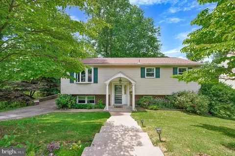 44 A Rockwood Rd, Newtown Square, PA 19073
